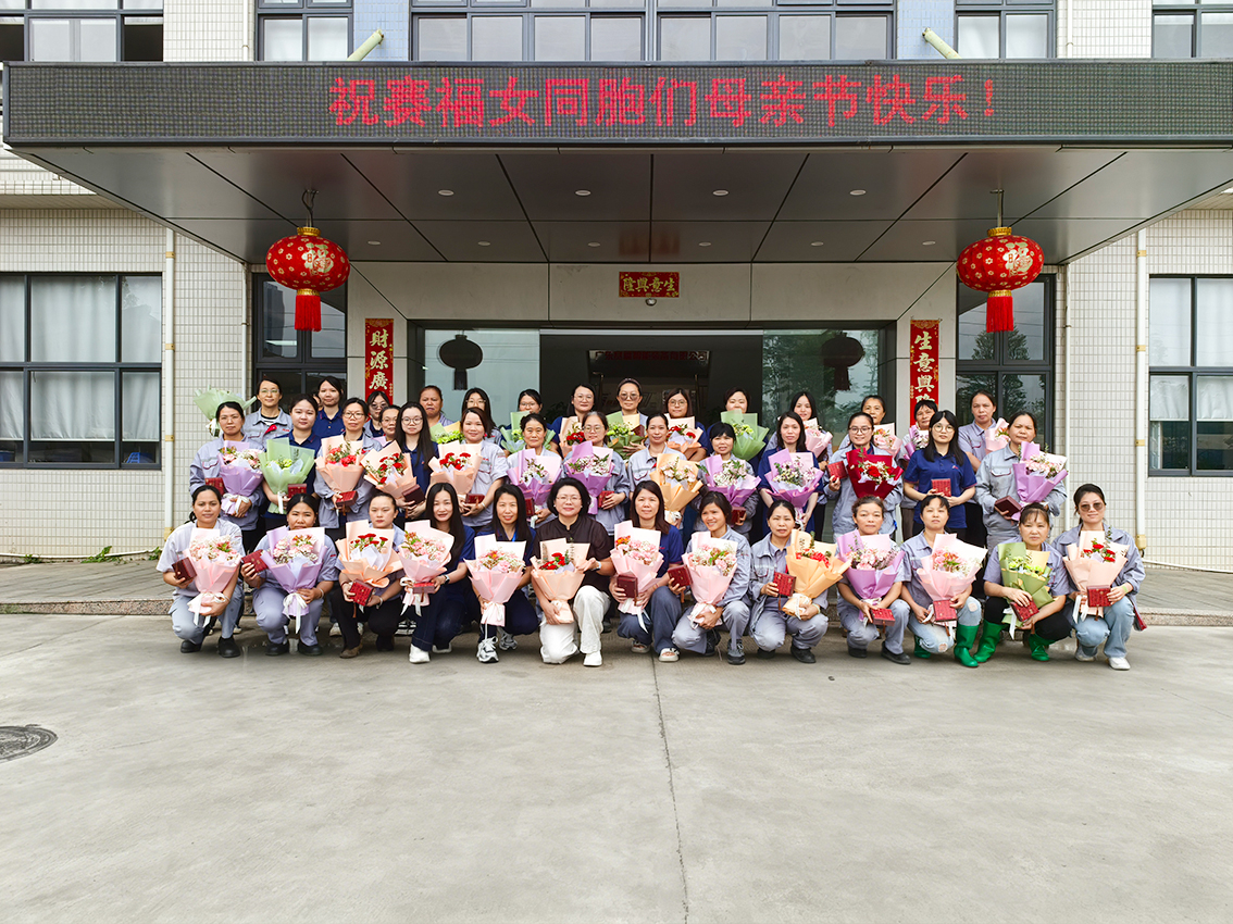 时光温柔，只因有你丨豪门国际智能装备暖心庆贺母亲节