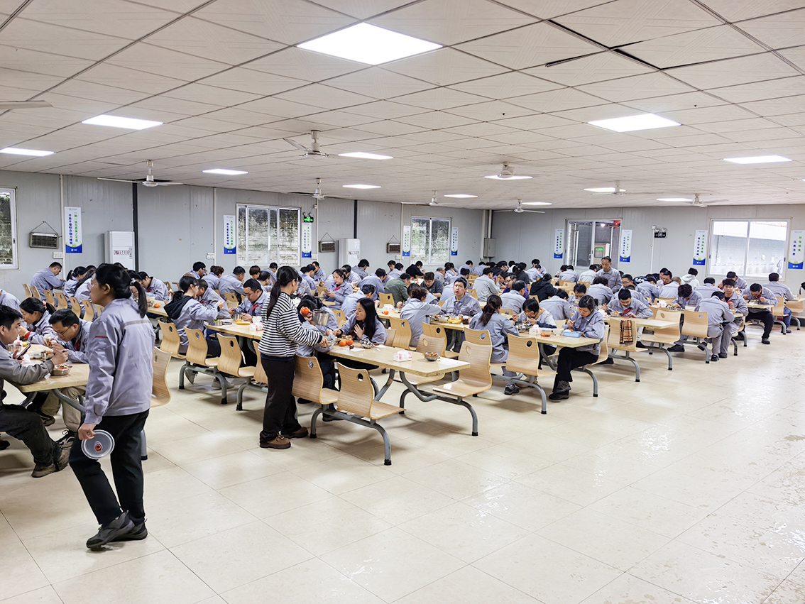 暖情元宵，共赴新程—豪门国际暖心加餐共庆佳节